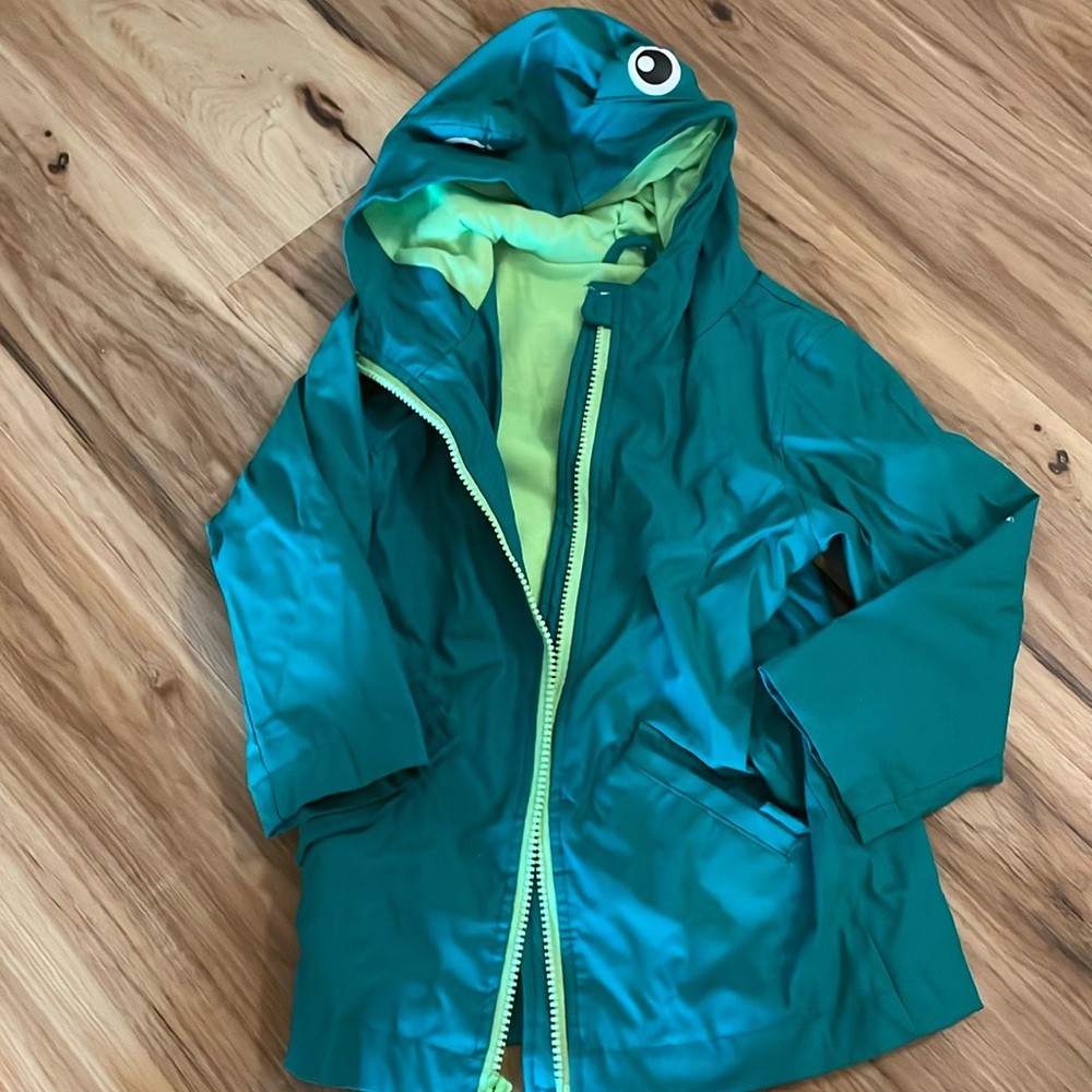 Like new frog raincoat, cat and Jack size 3T